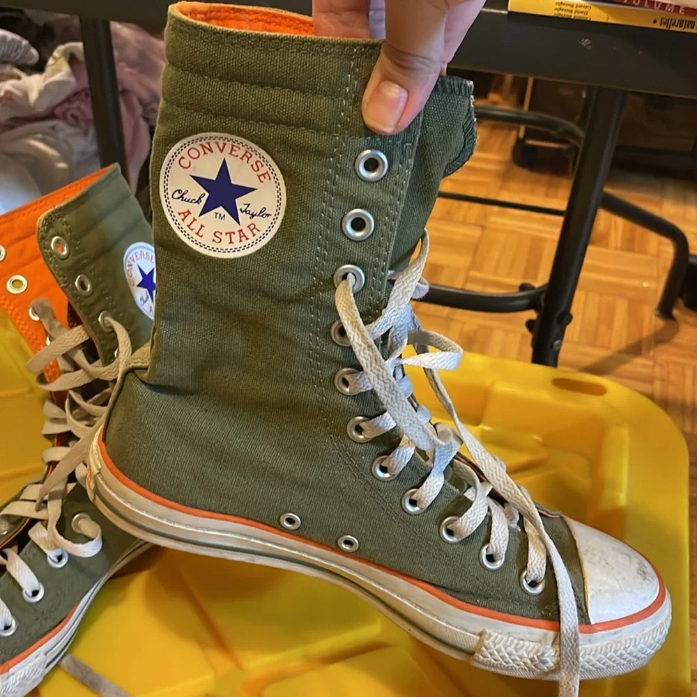Converse - Picture 2 of 4